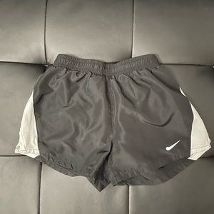 Nike girls shorts